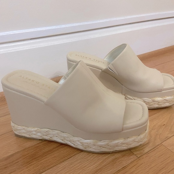 Altar’d State wedge heel- size 7 - Picture 3 of 6